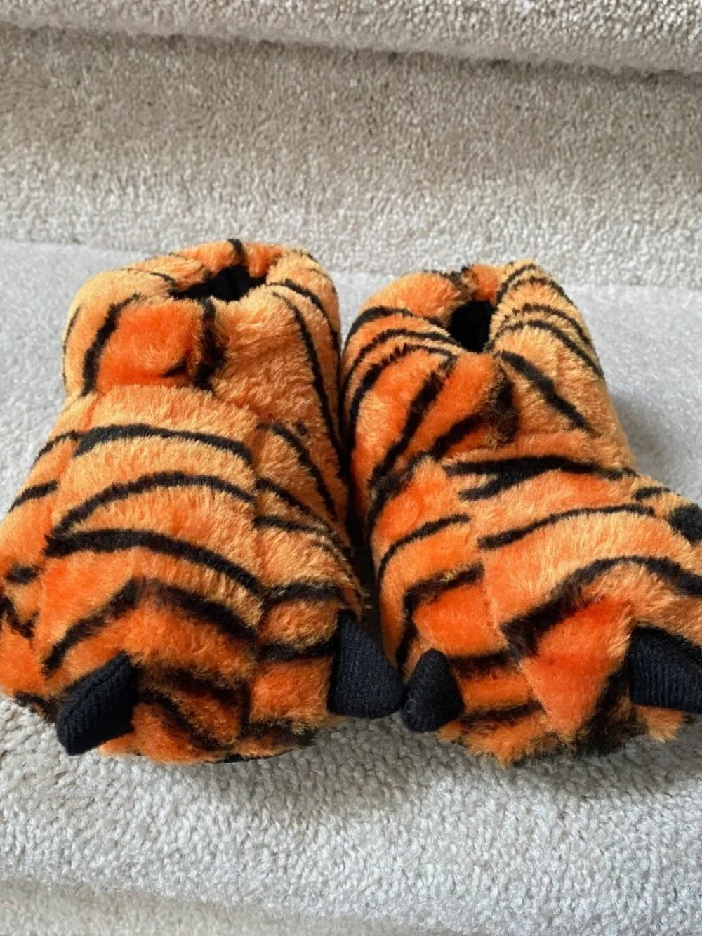 Lazy One Tiger Paw Striped Slippers Size 8/9 Toddler Great For Costume